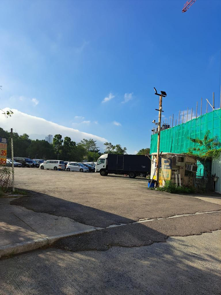 彩暉街停車場
